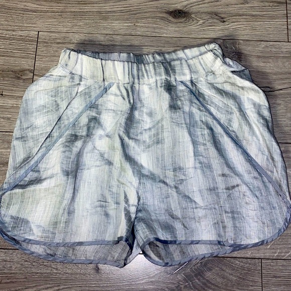 Richard chai love shorts ❤️ - Picture 1 of 3